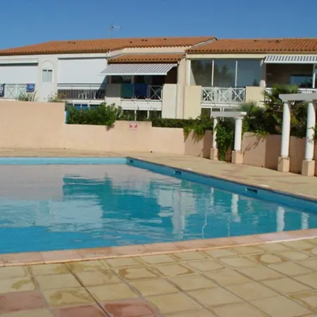 T3 En Rez-de-jardin Avec Piscine, Parking, Clim Et Proche A - Fr-1-607-58 Agde