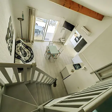 T3 En Rez-de-jardin Avec Piscine, Parking, Clim Et Proche A - Fr-1-607-58