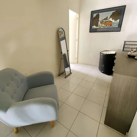 T3 En Rez-de-jardin Avec Piscine, Parking, Clim Et Proche A - Fr-1-607-58 Agde